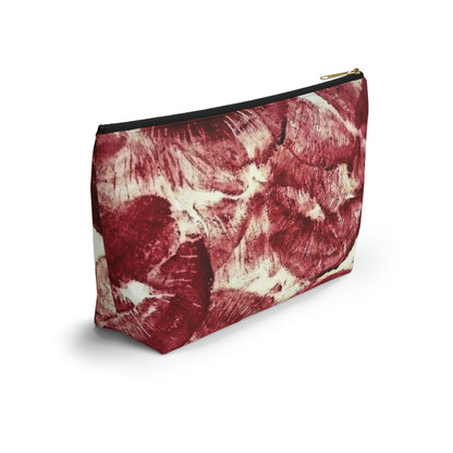 ELLEJAIIs Valentines Kisses Accessory Pouch w T-bottom