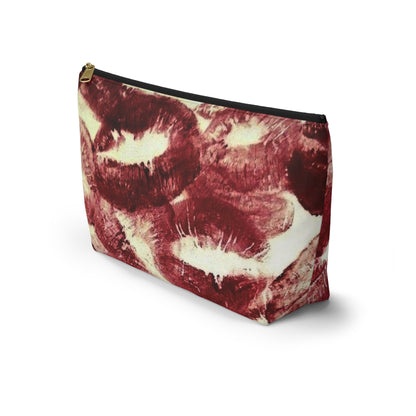 ELLEJAIIs Valentines Kisses Accessory Pouch w T-bottom